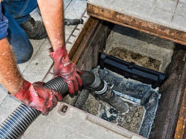 LIMPEZA DE CAIXAS DE GORDURA EM SÃO JOSÉ DOS PINHAIS